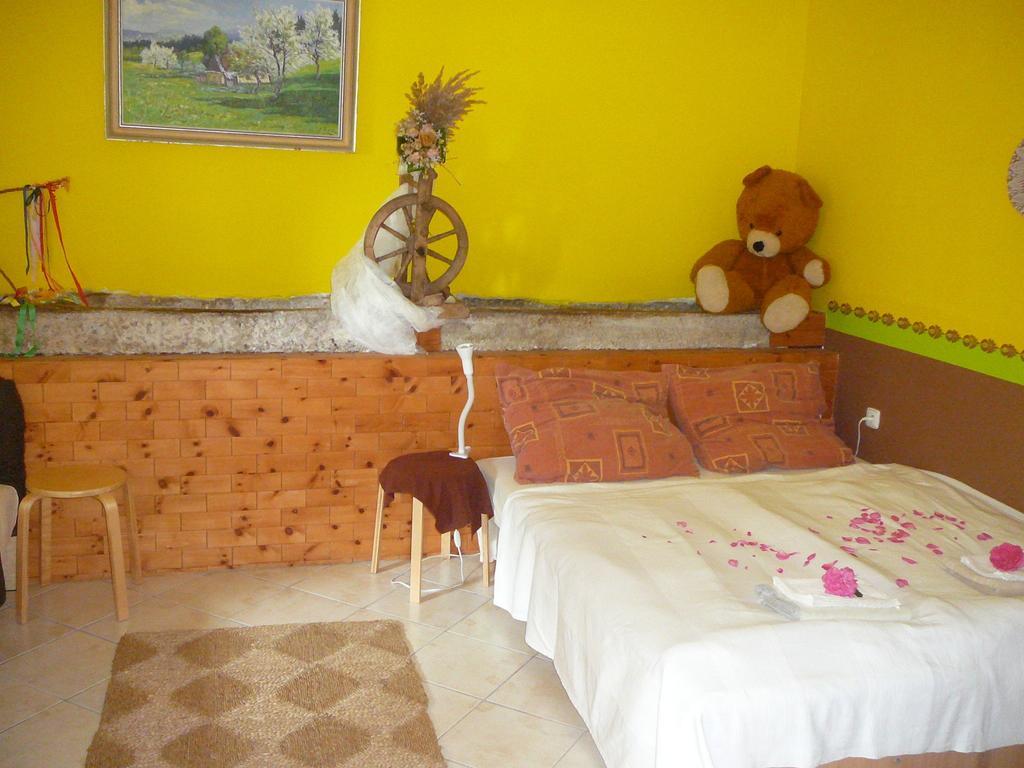 La Ferme De Sissi Apartment Smrzice Room photo